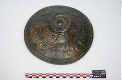 Foto von Bronzedeckel (NHMW-PRAE-025830)